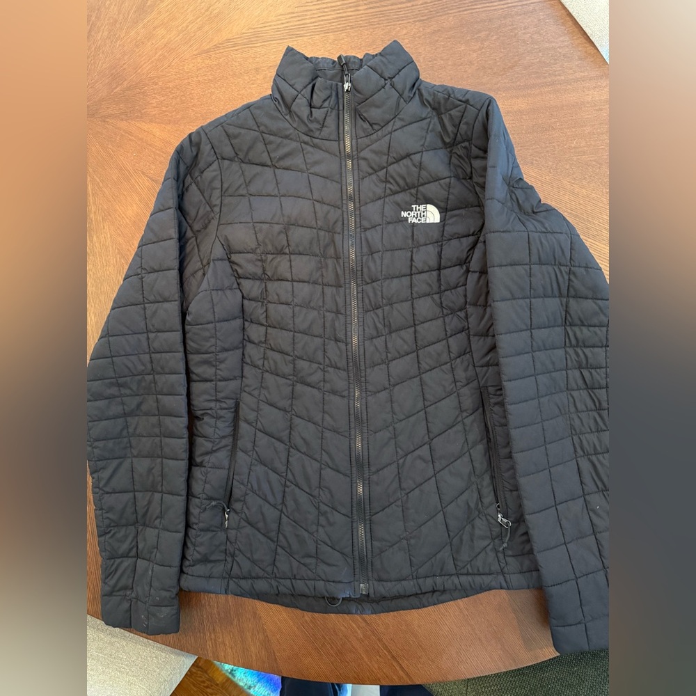 The North Face Women’s Thermoball Jacket. Size Small.